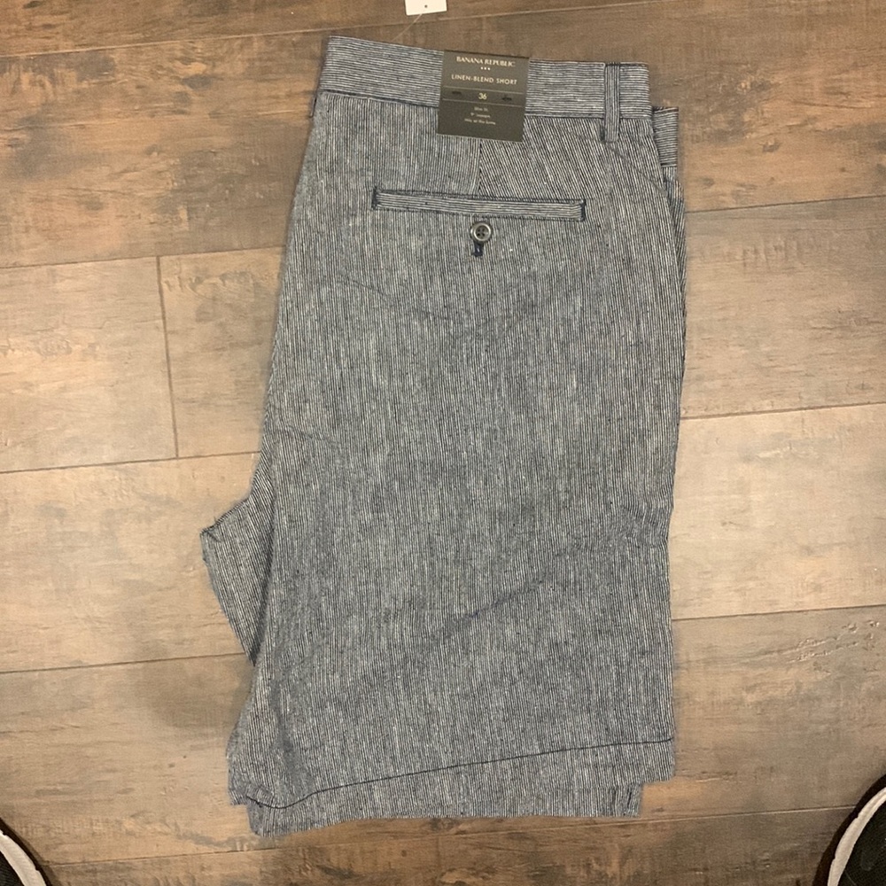 NWT, Men’s linen blend shorts, Size 36, banana republic